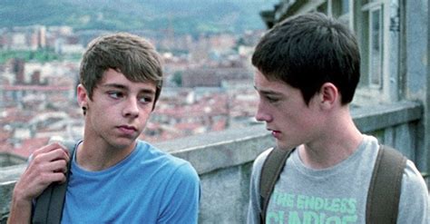 Les copains dans l'espace (tv) est un film réalisé par robert vince avec nolan gould, field cate. rencontre tres jeune gay