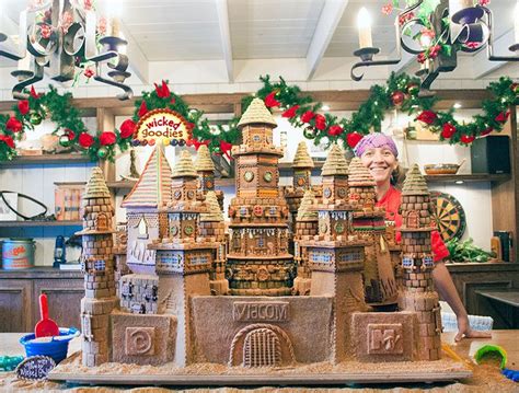 This mini knitted gingerbread house ornament features an almond brown house body with white frosting accents. Giant Gingerbread Sandcastle | Gingerbread castle ...