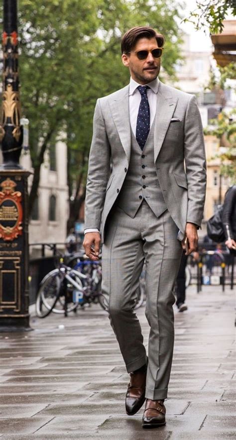 Jan 31, 2021 · yes, you can find cool men's clothing for cheap prices. My 7 Favorite Men's Wear Trends | Minimalist wardrobe ...