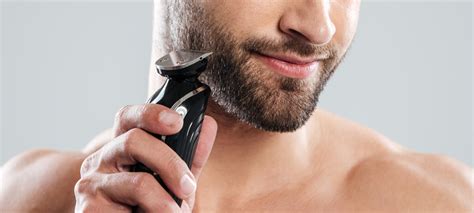 Obviously, there are variations to this style but make sure you give a definitive shape to your beard to highlight your skin. The Best Way To Trim Your Beard (Whatever Its Length ...