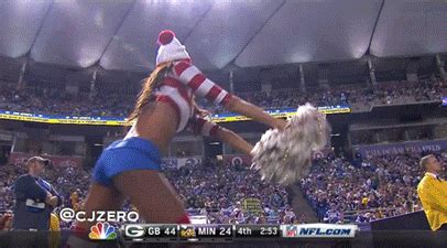 To clarify for some people, i don't mind ads in free apps. 22 gifs van knapste cheerleaders in de NFL | Andere ...