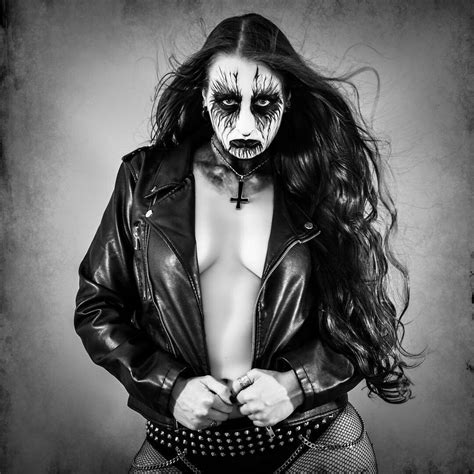 Check spelling or type a new query. Pin by Ян Столяров on Black Metal Girls | Black metal girl ...