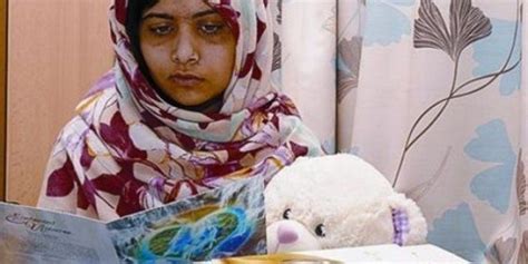 She is currently recovering in a hospital in england and was recently. Por qué Malala Yousafzai no quiere que un cole lleve su ...