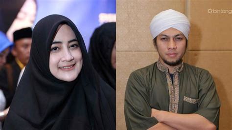 Analisa pakar perihal foto umi pipik dan ustadz sunu yang beredar. Foto Mesra Umi Pipik-Sunu Eks Matta Band Rekayasa - News ...