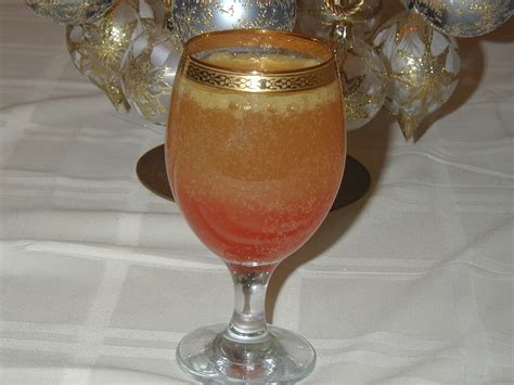 Mock pink champagne #3 (punch). Mock Pink Champagne - 208 Sparkling Rose Wine ...