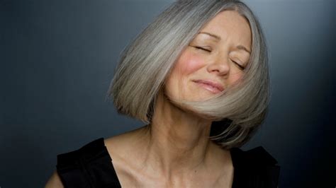 Femme salope en chaleur, blonde nue française ou black et beurette. La coupe de cheveux femme 50 ans - choisissez selon votre ...