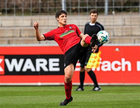 Keven schlotterbeck is the nephew of niels schlotterbeck (retired). Die Zweite des SC Freiburg ist seit fast zwei Monaten ...