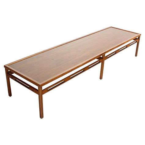 Shop the henredon tables collection on chairish, home of the best vintage and used furniture, decor and art. Walnut Coffee Display Center Round Table by Henredon at ...