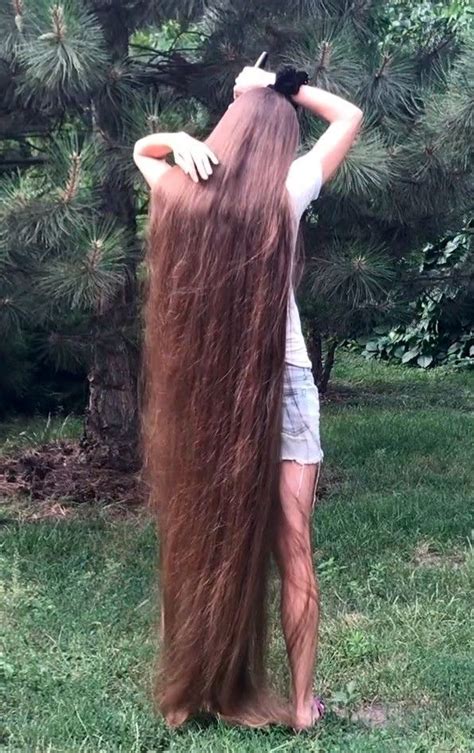 She has been growing her hair since 1973 from the age of 13. VIDEO - Extremely long and healthy hair in 2020 | Long ...
