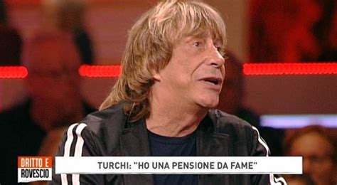 Fatemelo sapere, perchè non posso più dormire. Enzo Paolo Turchi disperato in tv: "Ho una pensione da ...