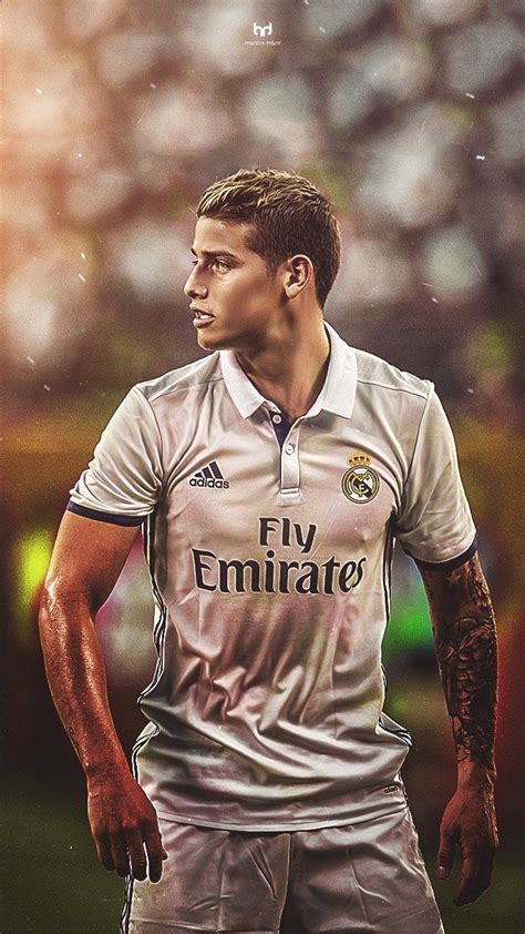 Revisa las pizarras de los técnicos. James Rodriguez (con imágenes) | James rodriguez, James ...