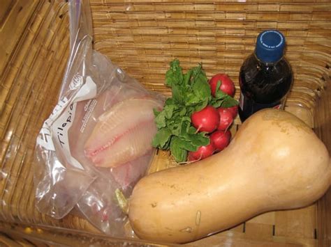Keeping that many guests entertained at a dinner party is quite challenging. Throw a "Chopped Challenge" Dinner Party - Holidappy