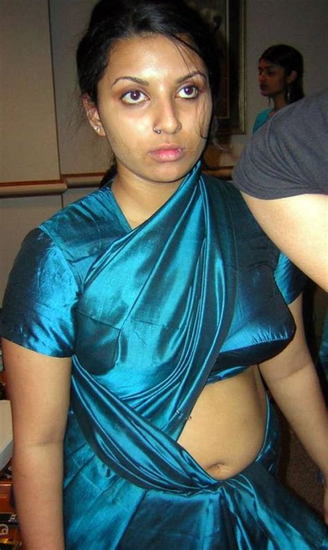 333 x 500 jpeg 38 кб. Scandals: Desi Masala Aunty In Transparest Saree & Naval Show