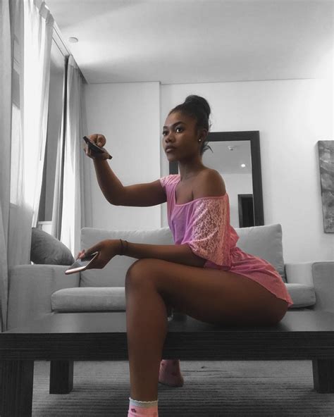 Daily updated with new hotwife galleries! Twerk Queen Jane Mena Dances To Patoranking's Available ...