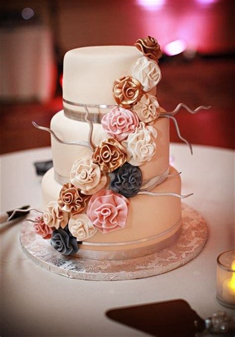 We scored 68 wedding cake bakers in orlando, fl and picked the top 13. Cut The Cake - Orlando, FL Wedding Cake