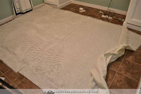 Folded in half backside facing up & traced this funky. DIY Faux Fur Rug (How To Fake A Flokati) - Addicted 2 Decorating®