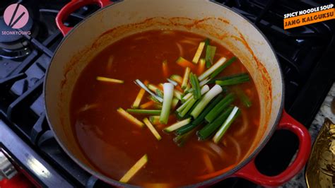 Bahasa melayu | indonesia ilham untuk memasak masakan korea ~ kalguksu. Jang Kalguksu, Korean Spicy Noodle Soup | Recipe | Soup ...