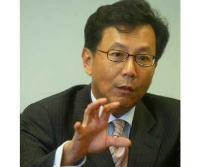 Maybe you would like to learn more about one of these? 去家族化 台富邦金控董事长盼65岁"裸退"_中国台湾网