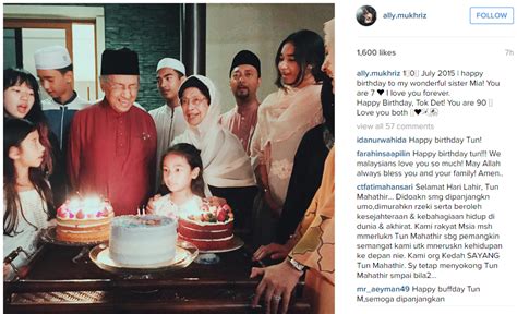 Anak manjaku dicabuli ayah tirinya jejak kriminal. Gambar Tun Dr. Mahathir Sambut Hari Lahir ke-90