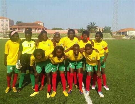 The campeonato nacional feminino (english: SELEÇÃO NACIONAL FEMININA DERROTADA EM CASA PELA CONGÉNERE ...