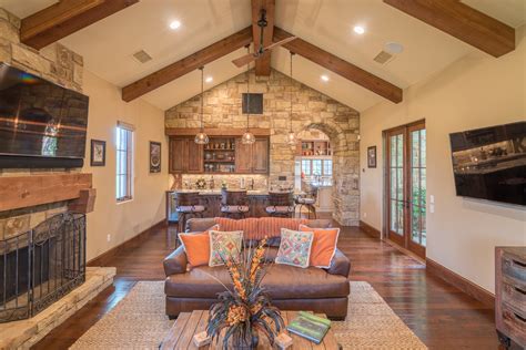 Houzz.com via marianne on pinterest love the paneled ceiling with the beams source: Interesting Kitchen Vaulted Ceiling - Incredible Furniture