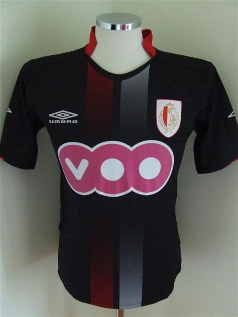 Vous pouvez profiter de l'information globale avantages suivants: Standard Liege Extérieur Maillot de foot 2006 - 2007.