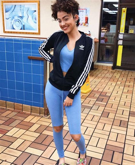 She became famous for her videos on the video sharing app musical.ly. Pin by aiiyahh on Baddie outfit | Cute outfits, Outfits ...