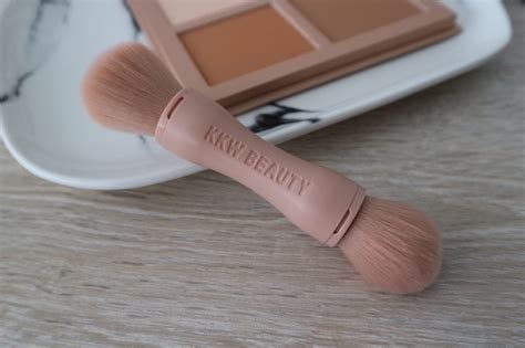 Choose a kit made for highlights. KKW BEAUTY POWDER CONTOUR & HIGHLIGHT KIT REVIEW | BEAUTY ...