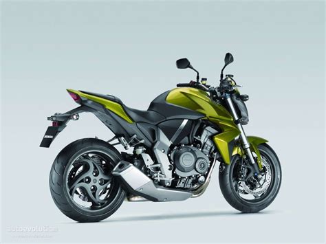 In this research on the information of each of the motorcycles, perhaps the most striking are the standard items that the model brings with it. HONDA CB 1000 R specs - 2008, 2009, 2010, 2011, 2012, 2013 ...