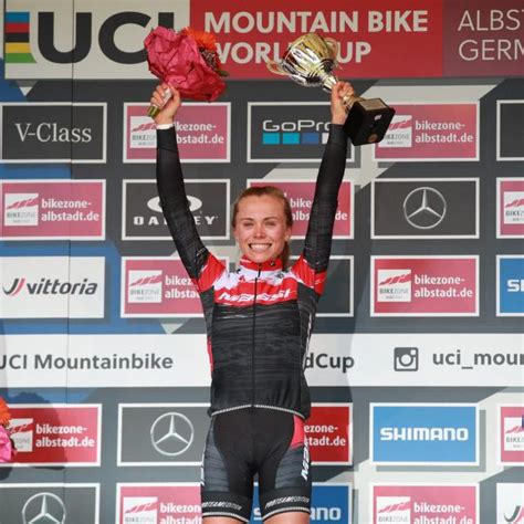 In her first season as a junior in 2016, lecomte became french champion a. Loana Lecomte, la nouvelle étoile du VTT français - L'Équipe