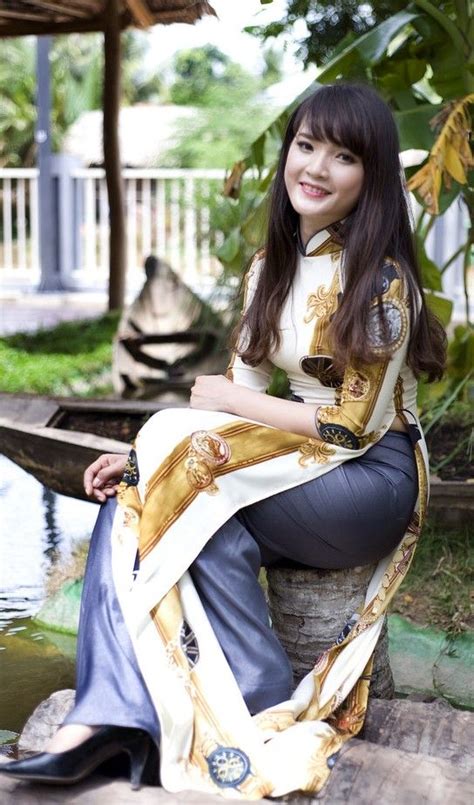 Wong chee hwa wong is on mixcloud. Ghim của Wong Kong Meng trên AO DAI / BEAUTIES | Thời ...