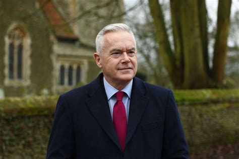 Bbc news anchor huw edwards has revealed he has been in hospital with pneumonia, and has encouraged the british public to keep safe and follow the guidelines amid the ongoing coronavirus outbreak. Queen absent as BBC News host addresses Sandringham WI