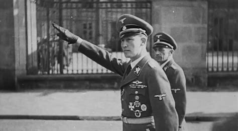 Podrobná rekonstrukce atentátu na zastupujícího říšského protektora, provedeného českými výsadkáři 27. Atentát na Heydricha jako výuková hra? Češi zaujali svět ...