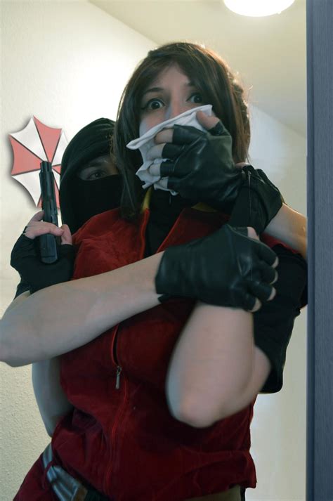 Claire searching for Ada! 2 by Natsuko-Hiragi on DeviantArt | Professional photographer ...