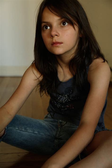 Check the model profile of laura b from germany. Poze Dafne Keen - Actor - Poza 2 din 18 - CineMagia.ro