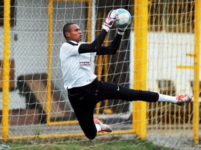 O goleiro john e o zagueiro wagner leonardo testaram positivo para o novo coronavírus e seguem na argentina. Seleção paulista sub-20 convoca cinco atletas do Santos ...