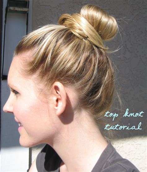 I've even done a braided top knot before which you can check out here. how i keep sane: The Top Knot Hair Tutorial: High Bun