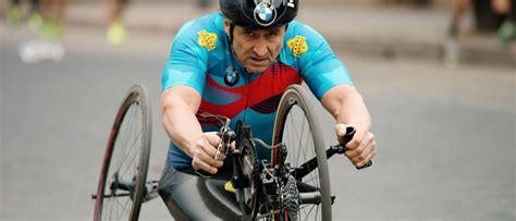 Alessandro zanardi is an italian professional racing driver and paracyclist. Pénteken verseny közben teherautóval ütközve szenvedett ...