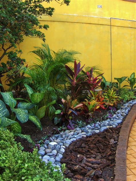 The best of houzz is awarded annually in three categories: jardin - Tropical - Landscape - Mexico City - by BERNARDO ...