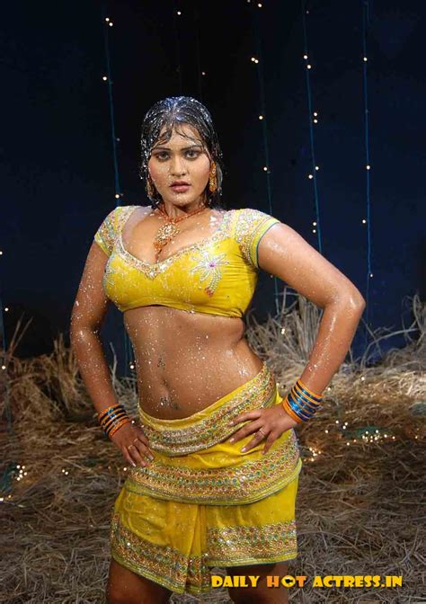 Saloni at telugammai telugu movie audio launch pics. Priya Hot Still - Photos & Movie Images - Bollywood, Tamil ...