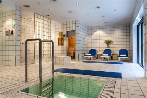 +49 30 2027 ext= 3161. Wellness-Hotel nahe Flughafen Tegel | Holiday Inn Berlin ...