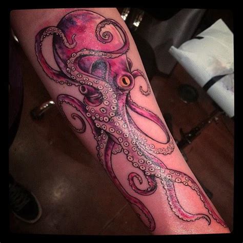 Questions surrounding tattoo prices are extremely tough to answer, and as such can rarely be answered for a larger, custom tattoo, prices generally start at around $700 and can increase all the way up if you go to kat von d's famous high voltage tattoo studio, you will definitely be paying a. High Voltage Tattoo on Twitter: "A stylized octopus by ...