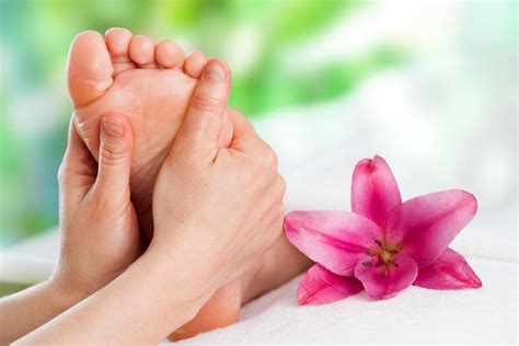 Shop sparkling deals at gearbest.com with free delivery. How to massage feet: 12 techniques for relaxation and pain ...