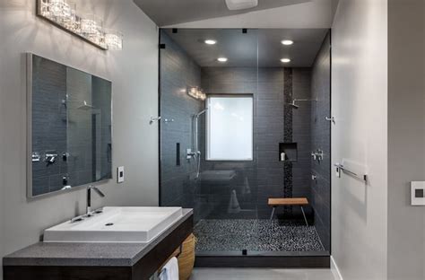 Discover inspiration for your modern bathroom remodel, including colors, storage, layouts and organization. 25 Modern Bathroom Ideas to Create a Clean Look