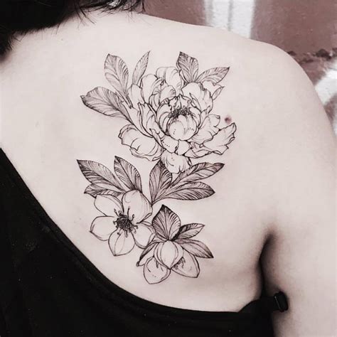Hi, my name is cindy and i'm a botanical tattoo artist based on the beautiful coast of the hague, the netherlands. Peony and hellebore by @lillesnegl. Email ligia@gristletattoo.com to schedule.#peony #hellebore ...