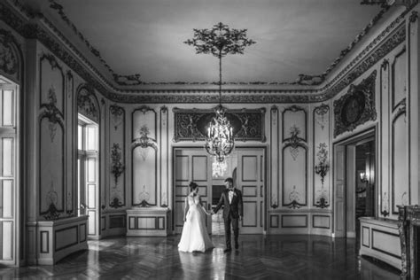 Oyo sleepy hollow, crestline is located across the street from lake gregory regional park featuring a 50 yards water slide. Sentimental New York Wedding at Sleepy Hollow Country Club ...