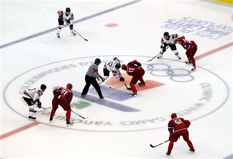 The first winter olympic games, the 1924 winter olympics, were held in chamonix, france. Jogos Olímpicos de Inverno