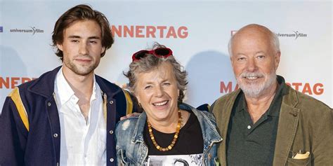 Luke mockridge, 25, mochte schon als kind keine comedians, die nörgelten. Jeremy Mockridge hat Abschluss an der Ernst-Busch ...