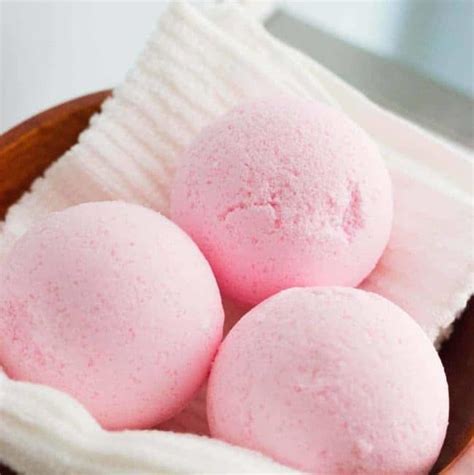 Bath bombs can be expensive to buy but they can be a fun activity and relatively inexpensive to make on your own! No-Fail Recipe for Ultra-Relaxing Bath Bombs in 2020 ...