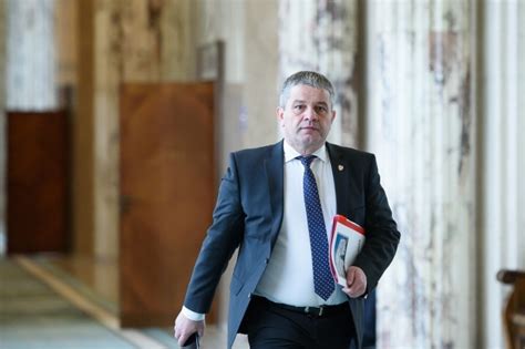 Emanuel ungureanu (usr plus), vicepreședinte comisia de sănătate din camera deputaților emanuel ungureanu: Emanuel Ungureanu: Florian Bodog A Fost Audiat Noaptea De ...